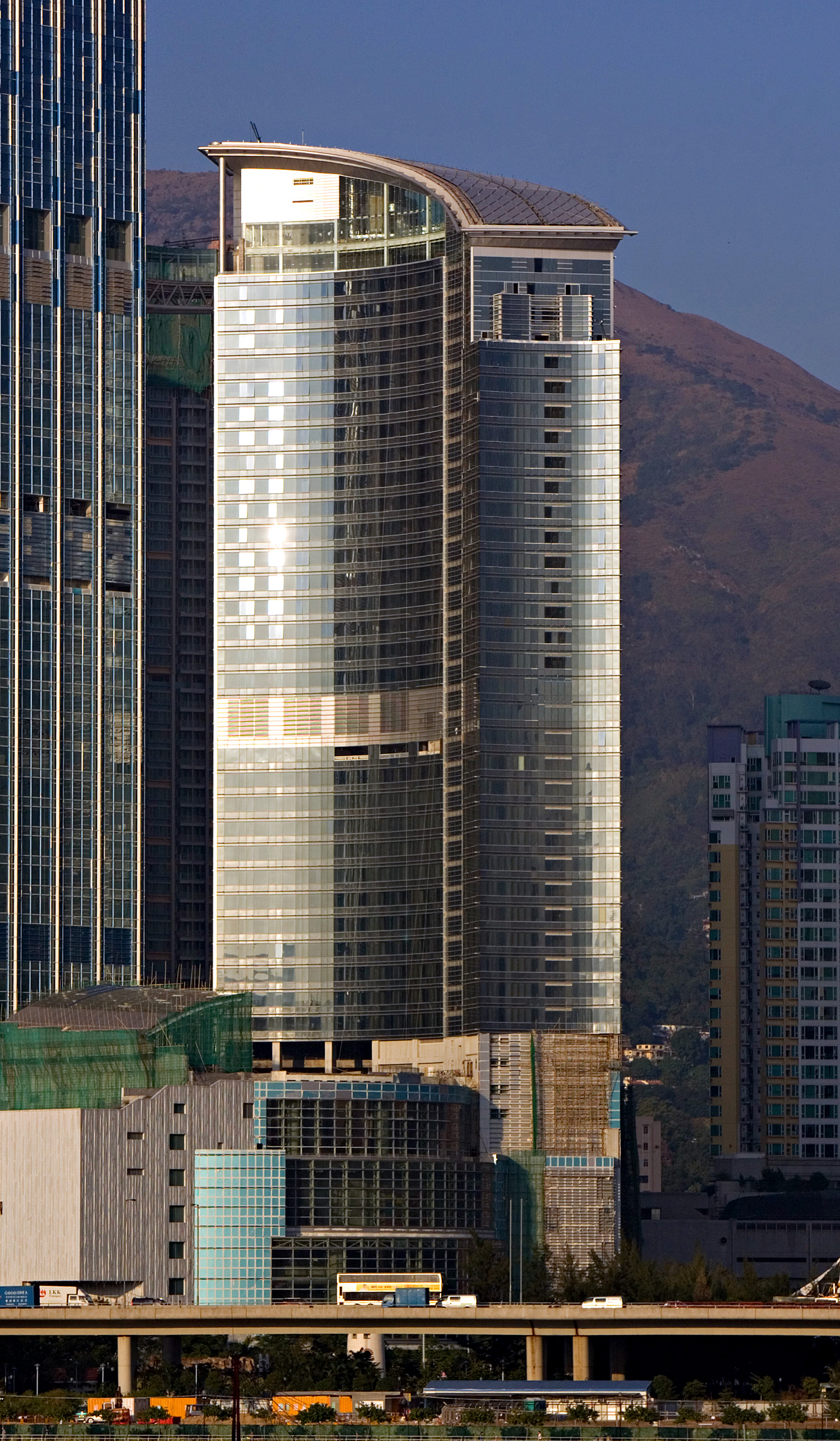 LHotel Nina Tower, Hong Kong - View from Tsing Yi. © Mathias Beinling